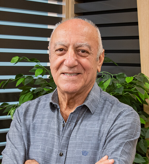 Önder AKIN  Kurucu