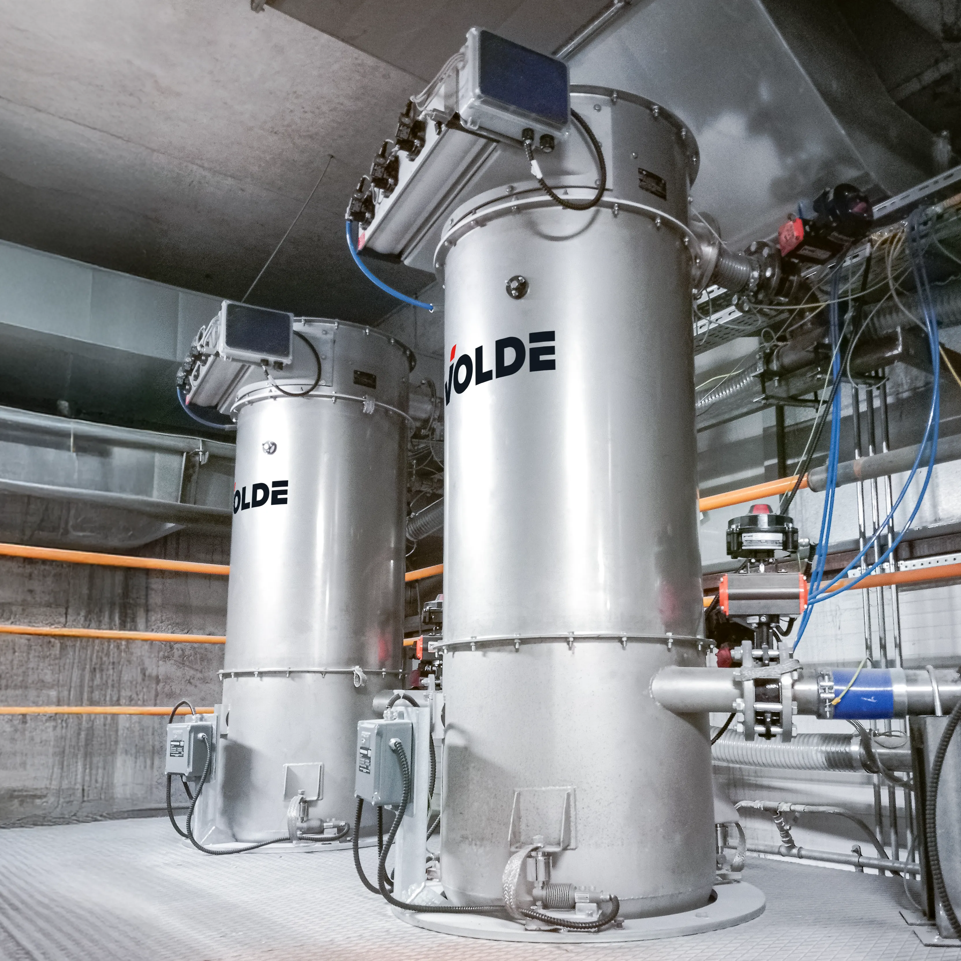 42Karbon Siyahı Pnömatik Taşımakapak