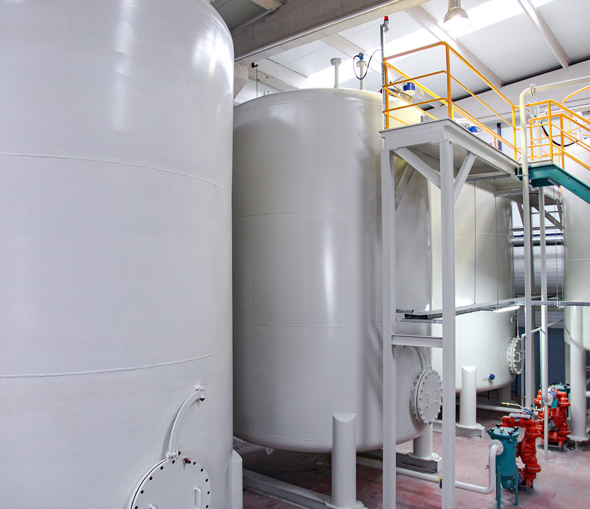 Kimya Yapistirici Hot Melt Solvent Tanklari 1
